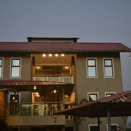 Oyo 11898 Hotel Vhyomaan Mahabaleshwar Exterior photo